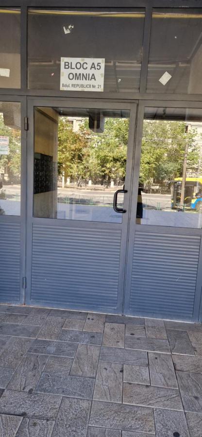 Nikolasstudiocenter Ploieşti Exterior foto