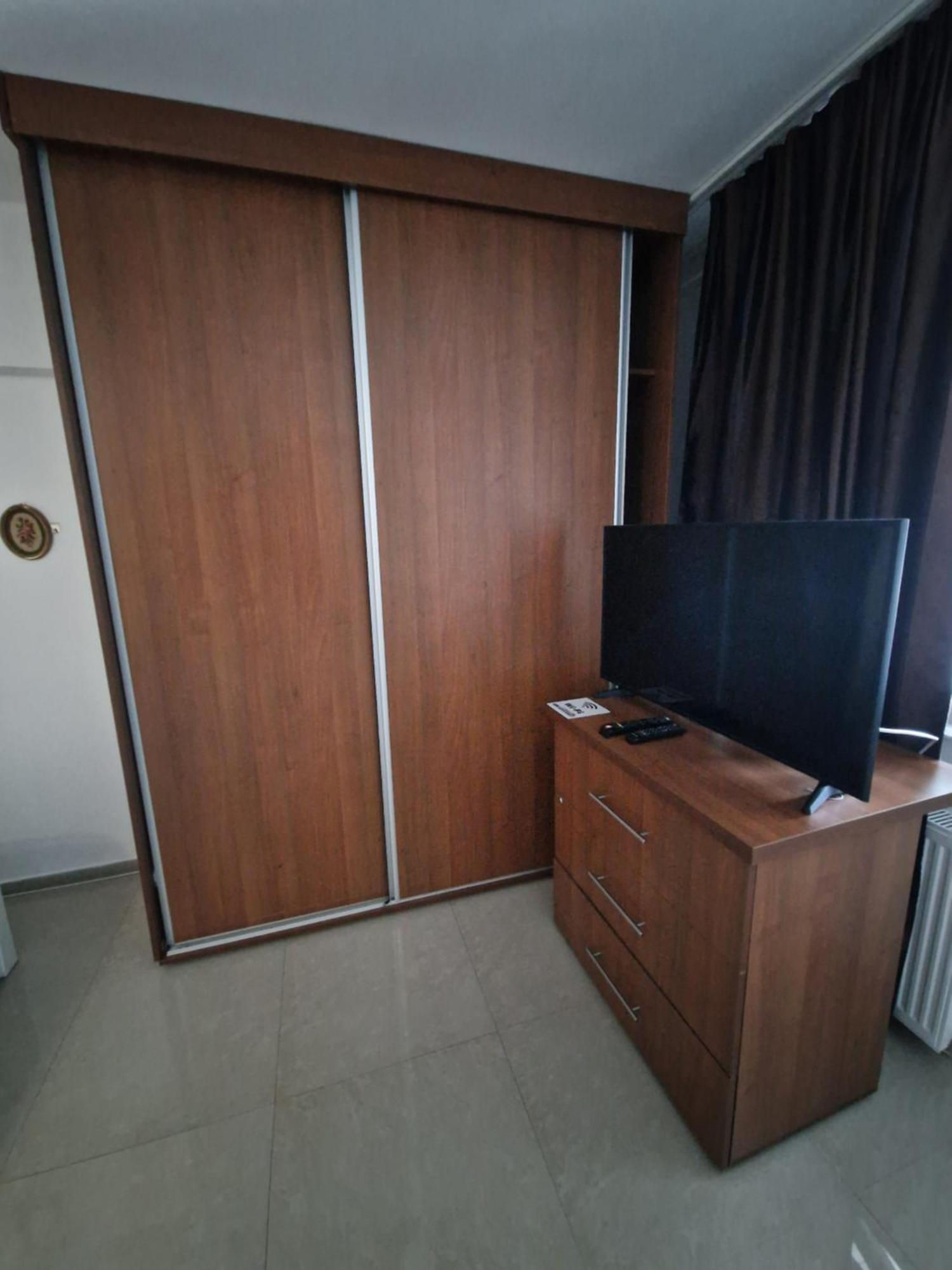 Nikolasstudiocenter Ploieşti Exterior foto